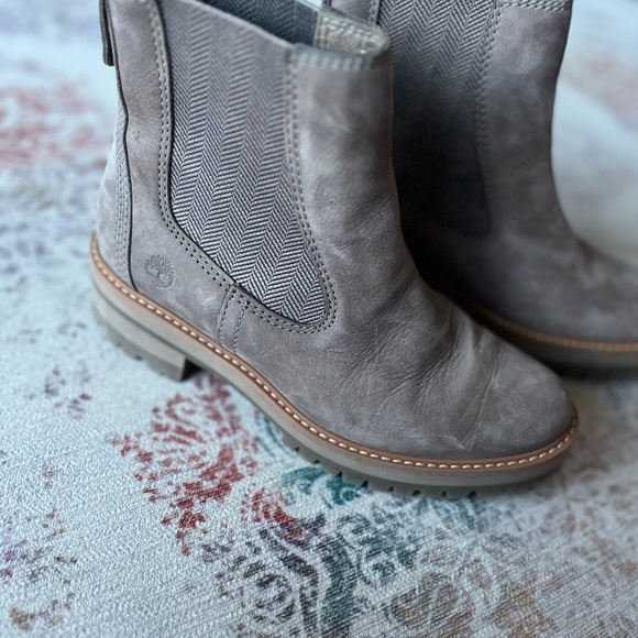 Timberlands - Picture 2 of 2